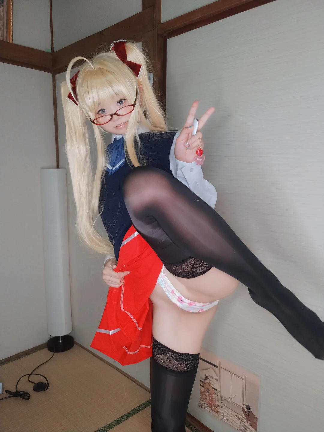 软妹摇摇乐摇摇乐yoyo_鬼父_秋月爱莉_133P_290MB tg@simisebaisi 【丝足阁】013.webp